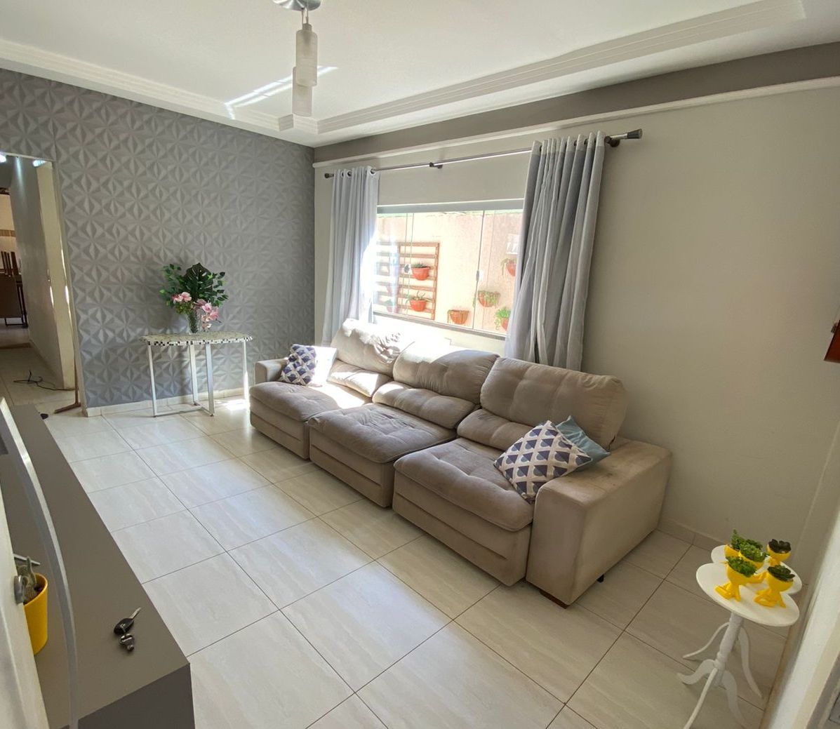 Comprar Casa Residencial / Padr&atilde;o em Uberl&acirc;ndia R$ 650.000,00 - Foto 3