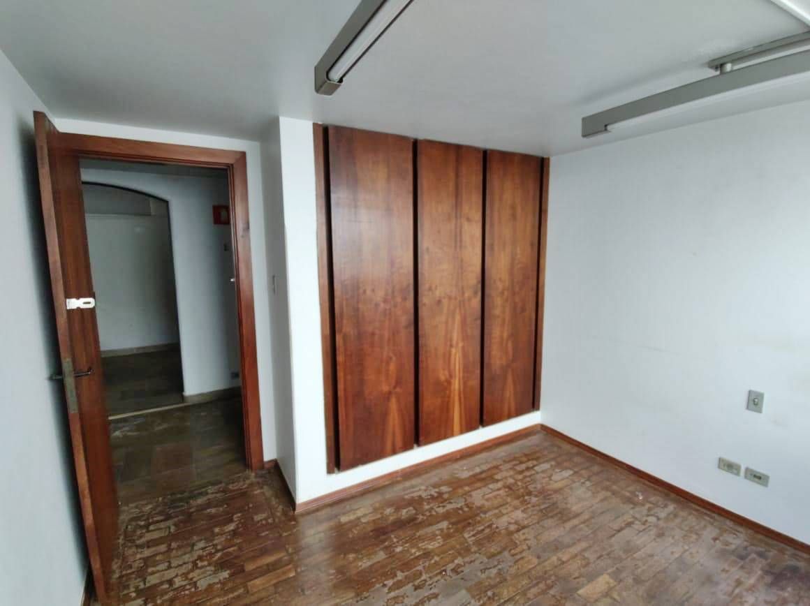 Alugar Casa Comercial / Padr&atilde;o em Uberl&acirc;ndia R$ 10.000,00 - Foto 14