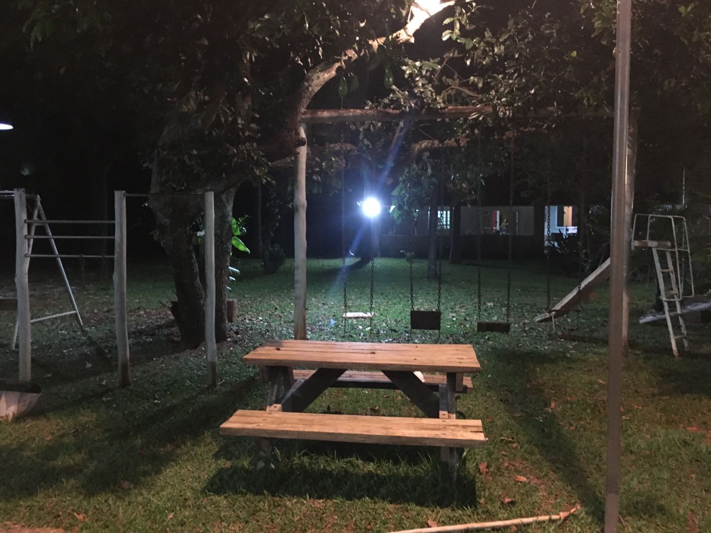 Alugar Casa Residencial / Padr&atilde;o em Uberl&acirc;ndia R$ 3.800,00 - Foto 17