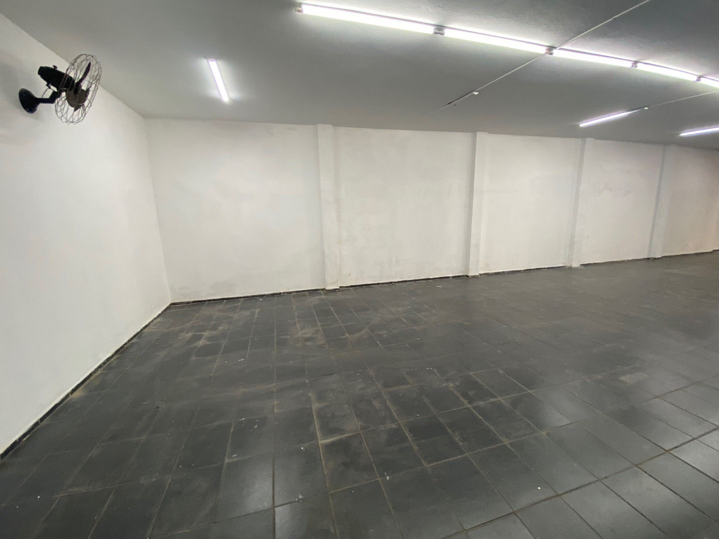 Alugar Loja / Padr&atilde;o em Uberl&acirc;ndia R$ 8.000,00 - Foto 14