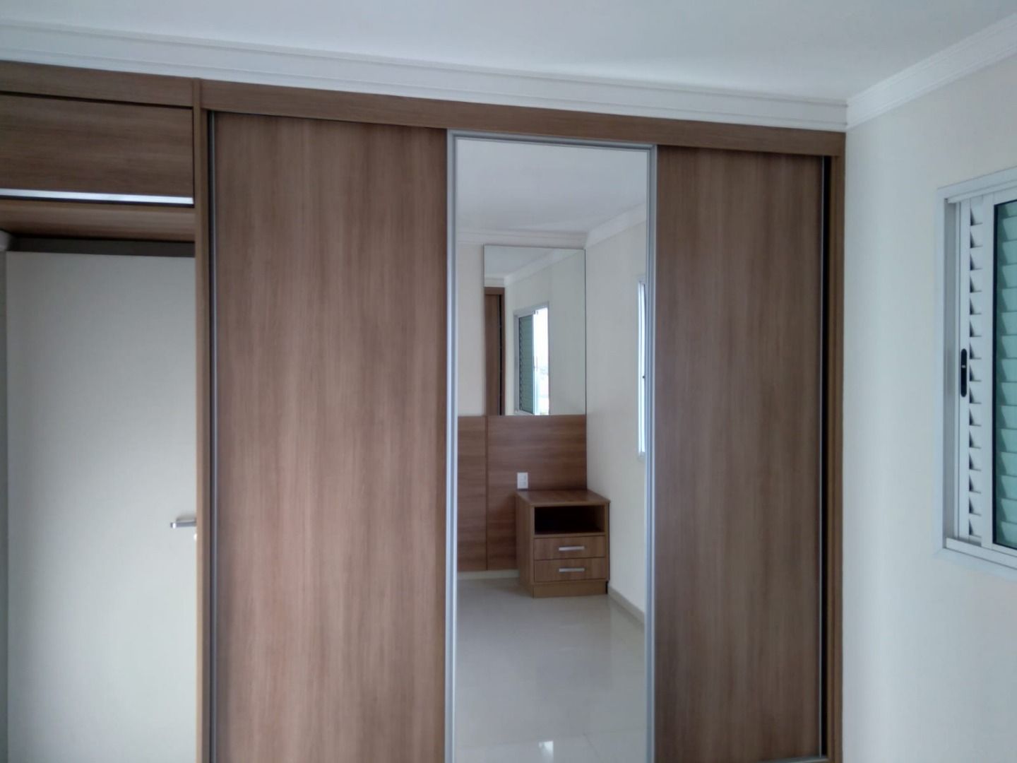 Alugar Apartamento / Padr&atilde;o em Uberl&acirc;ndia R$ 2.000,00 - Foto 4