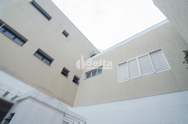 Alugar Casa Comercial / Padr&atilde;o em Uberl&acirc;ndia R$ 6.000,00 - Foto 17