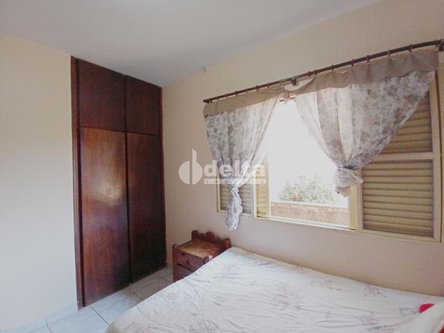 Comprar Casa Residencial / Padr&atilde;o em Uberl&acirc;ndia R$ 1.025.000,00 - Foto 6