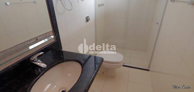 Comprar Casa Residencial / Padr&atilde;o em Uberl&acirc;ndia R$ 850.000,00 - Foto 12