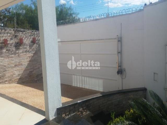 Comprar Casa Residencial / Padr&atilde;o em Uberl&acirc;ndia R$ 1.700.000,00 - Foto 7