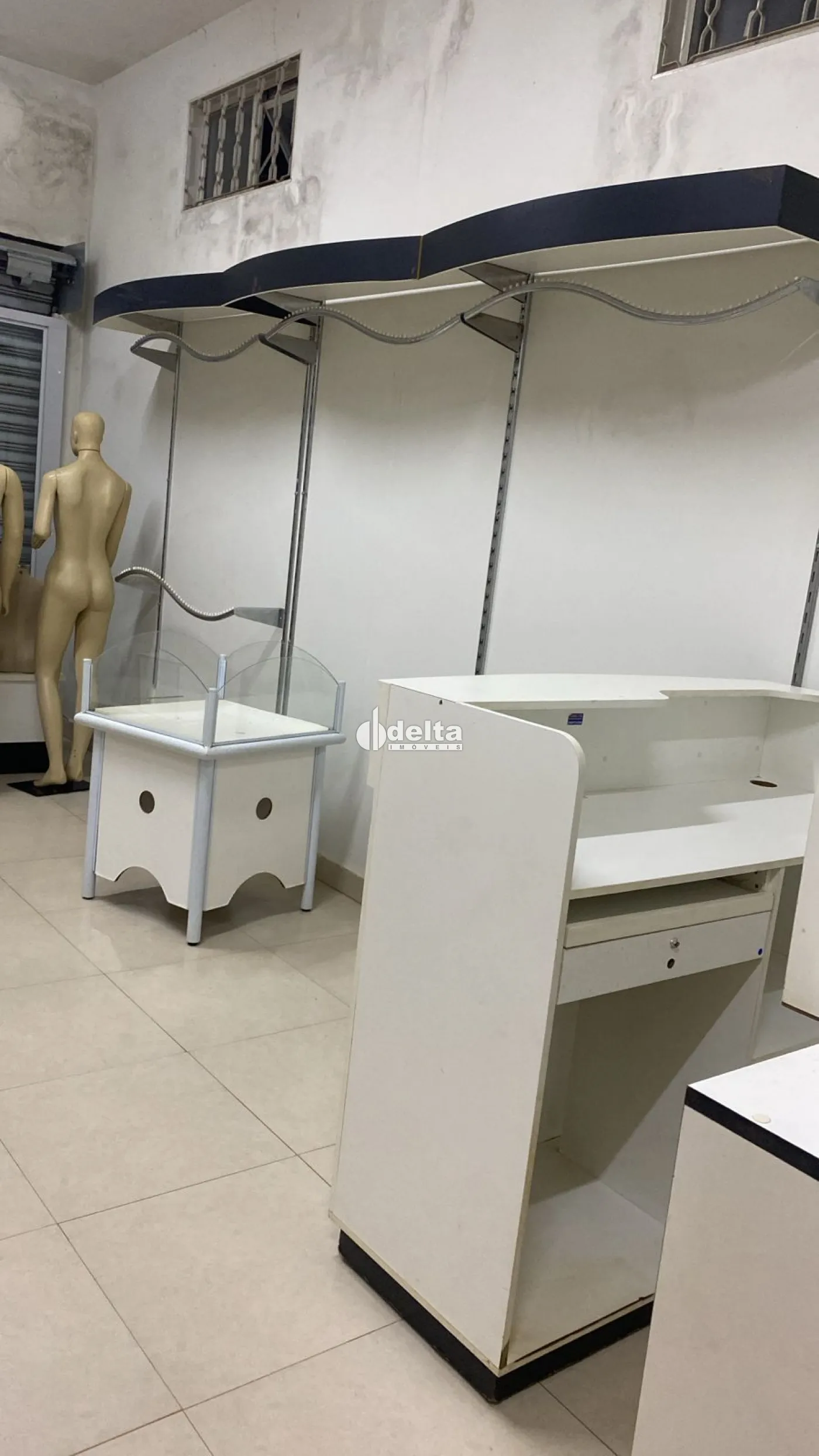 Alugar Loja / Padr&atilde;o em Uberl&acirc;ndia R$ 650,00 - Foto 9