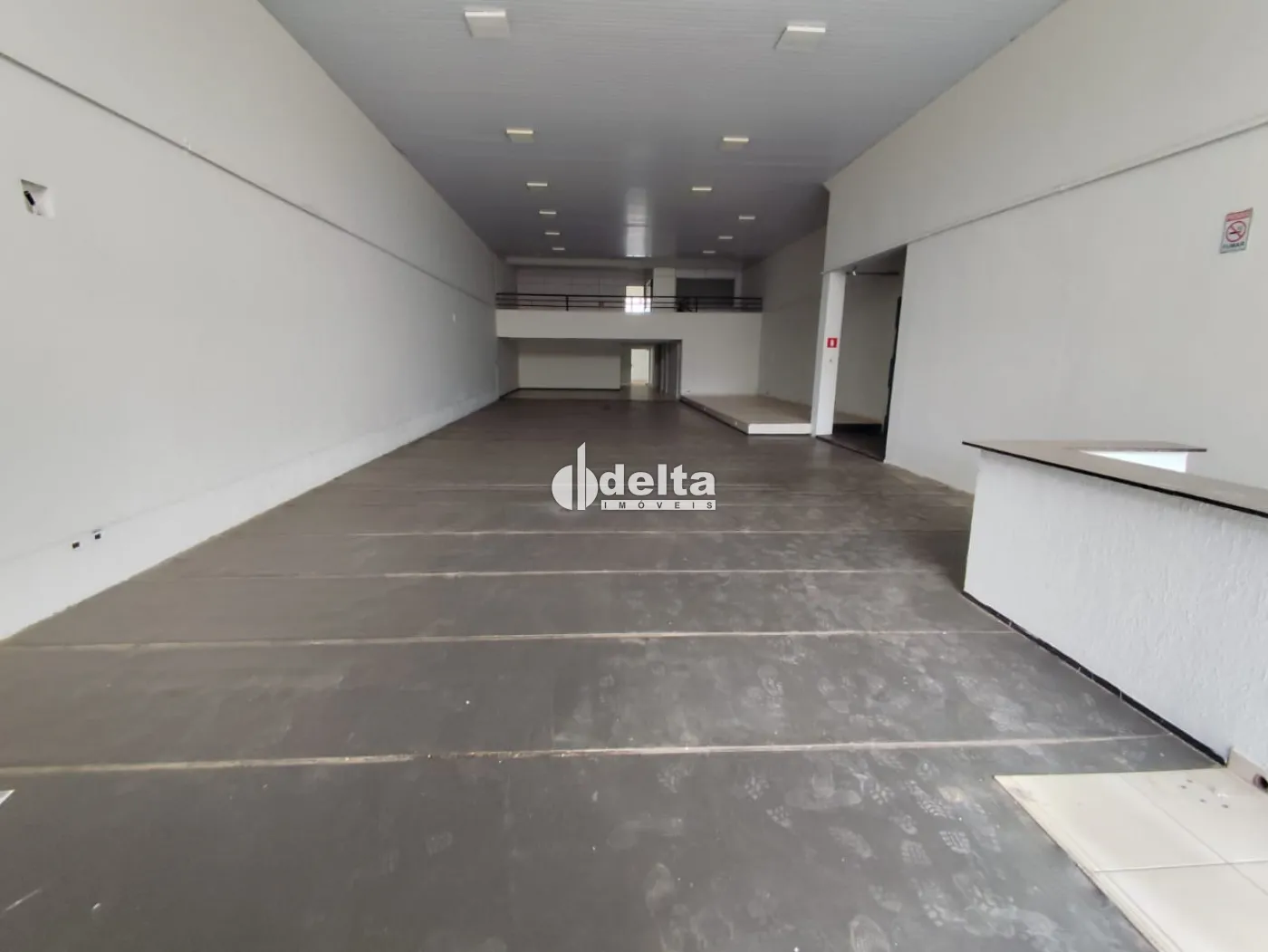 Alugar Loja / Padr&atilde;o em Uberl&acirc;ndia R$ 10.000,00 - Foto 1