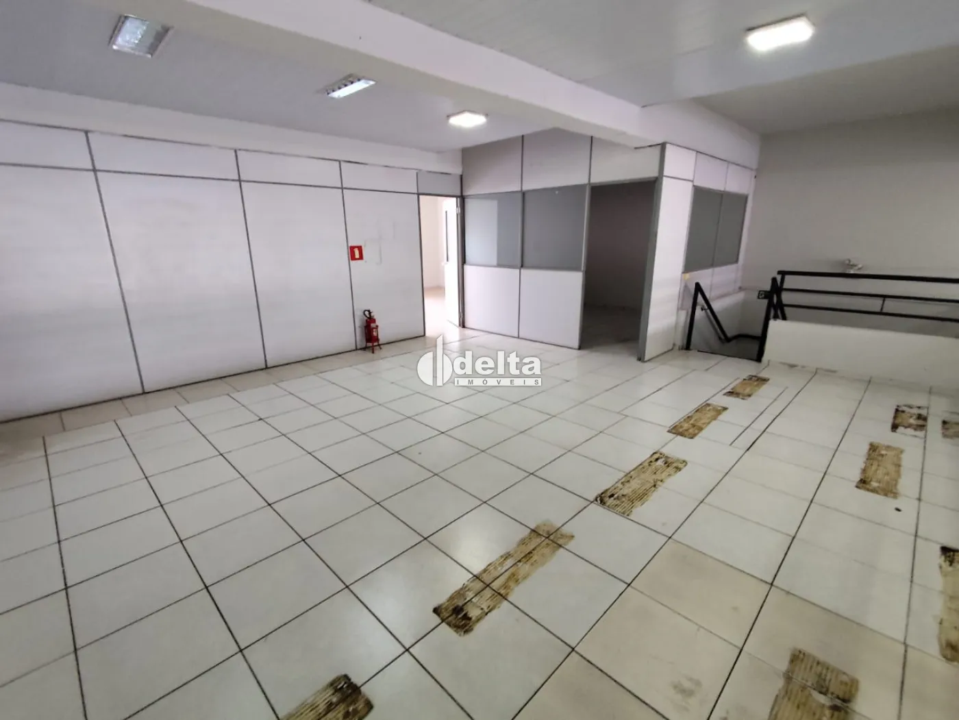 Alugar Loja / Padr&atilde;o em Uberl&acirc;ndia R$ 10.000,00 - Foto 19