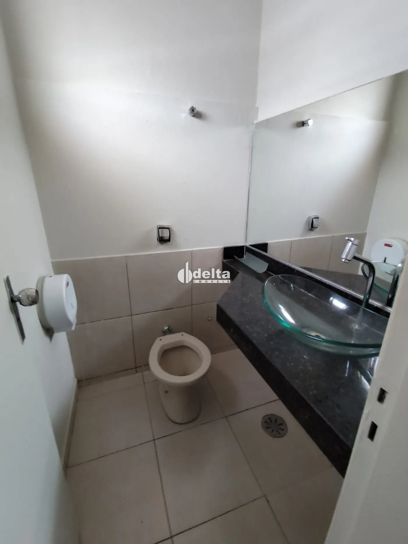 Alugar Loja / Padr&atilde;o em Uberl&acirc;ndia R$ 10.000,00 - Foto 24