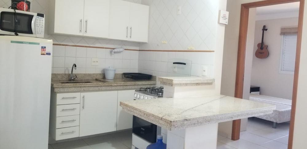 Alugar Apartamento / Padr&atilde;o em Ribeir&atilde;o Preto R$ 1.600,00 - Foto 10