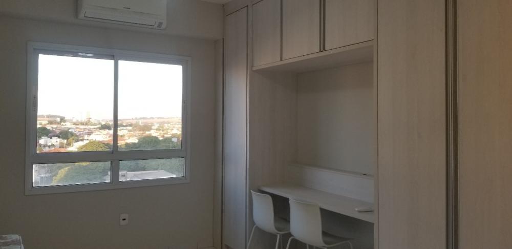 Alugar Apartamento / Kitchnet em Ribeir&atilde;o Preto R$ 1.500,00 - Foto 3