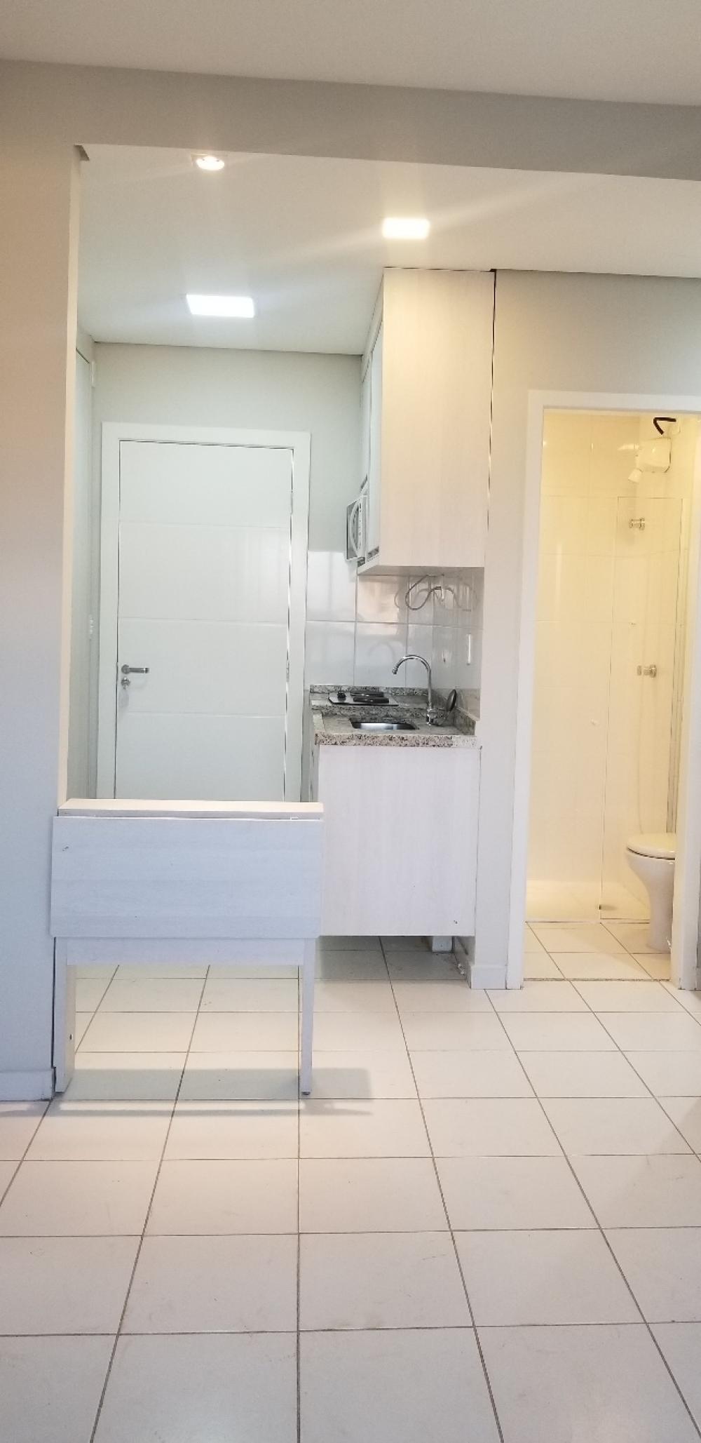 Alugar Apartamento / Kitchnet em Ribeir&atilde;o Preto R$ 1.500,00 - Foto 4