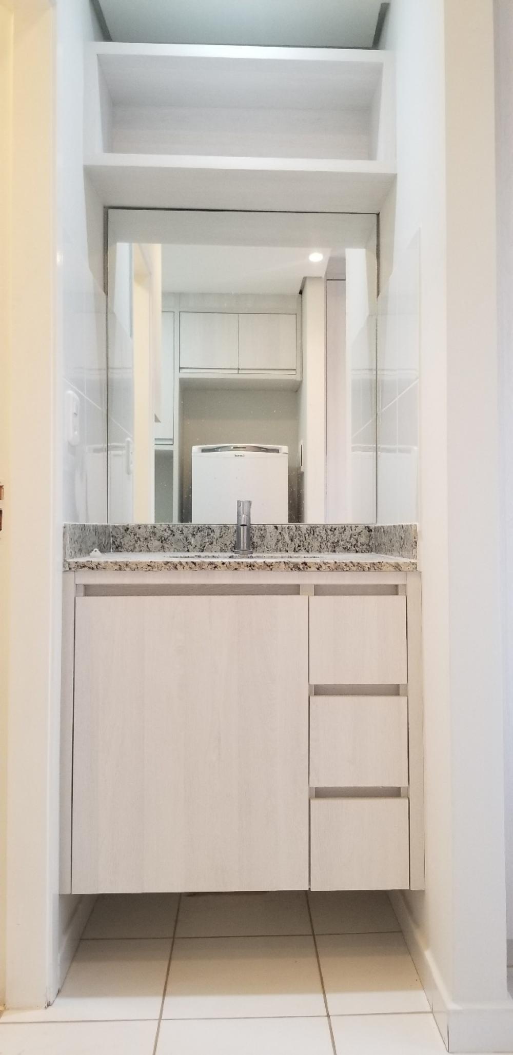 Alugar Apartamento / Kitchnet em Ribeir&atilde;o Preto R$ 1.500,00 - Foto 7