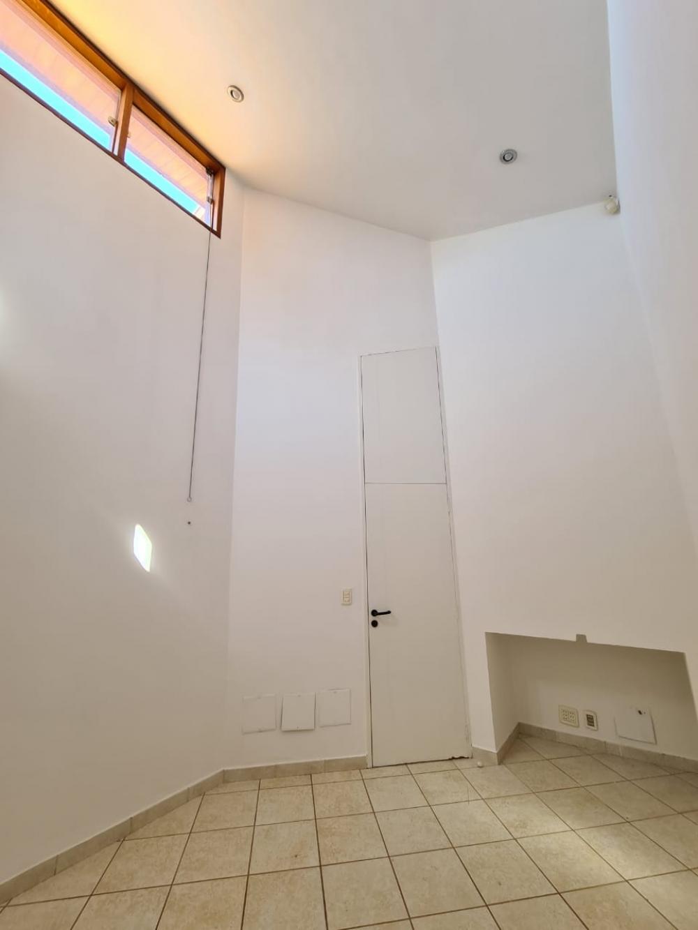 Alugar Casa / Padr&atilde;o em Ribeir&atilde;o Preto R$ 6.000,00 - Foto 7