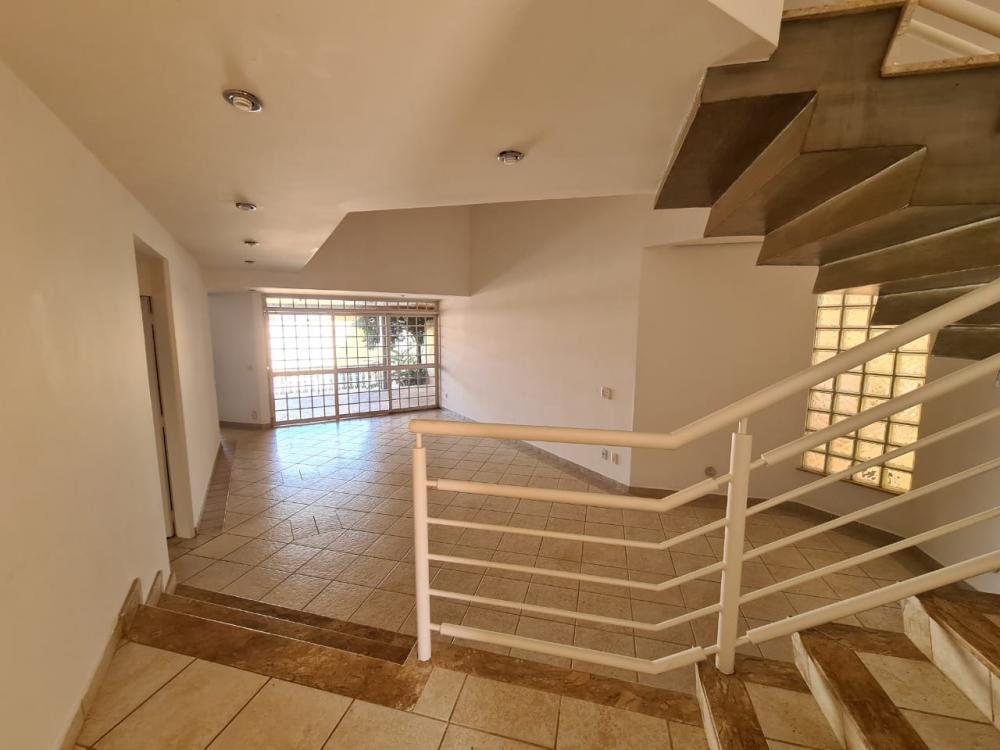 Alugar Casa / Padr&atilde;o em Ribeir&atilde;o Preto R$ 6.000,00 - Foto 9