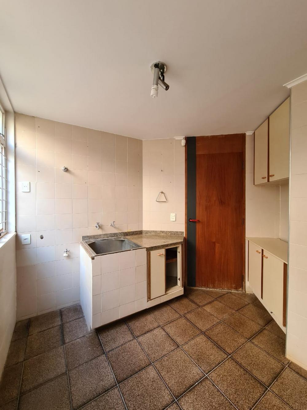 Alugar Casa / Padr&atilde;o em Ribeir&atilde;o Preto R$ 6.000,00 - Foto 22