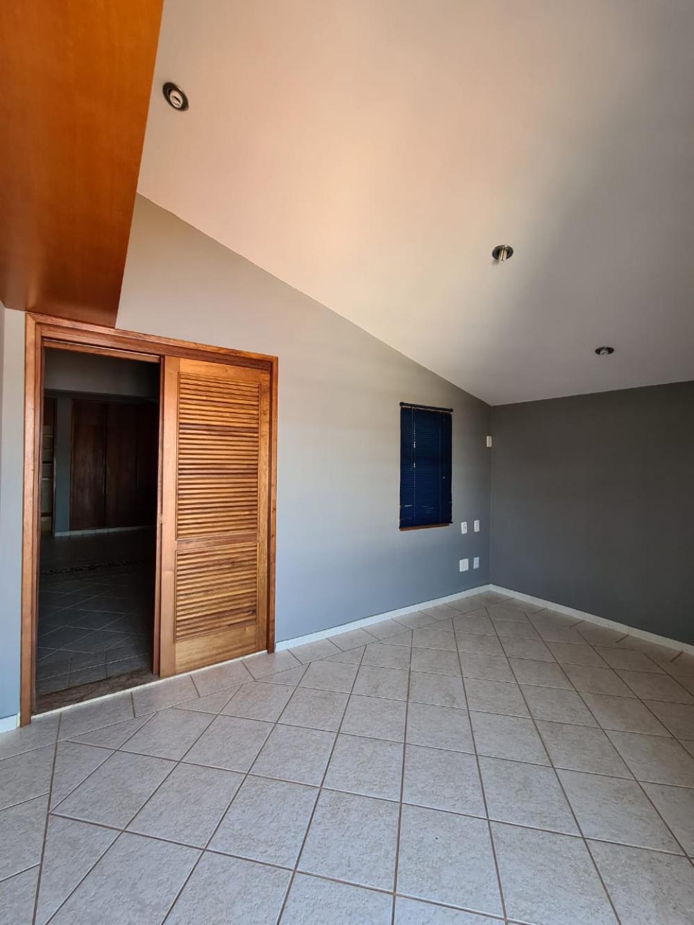 Alugar Casa / Padr&atilde;o em Ribeir&atilde;o Preto R$ 6.000,00 - Foto 36