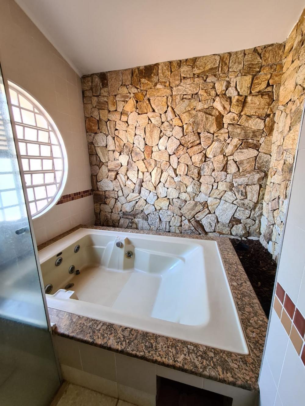 Alugar Casa / Padr&atilde;o em Ribeir&atilde;o Preto R$ 6.000,00 - Foto 39