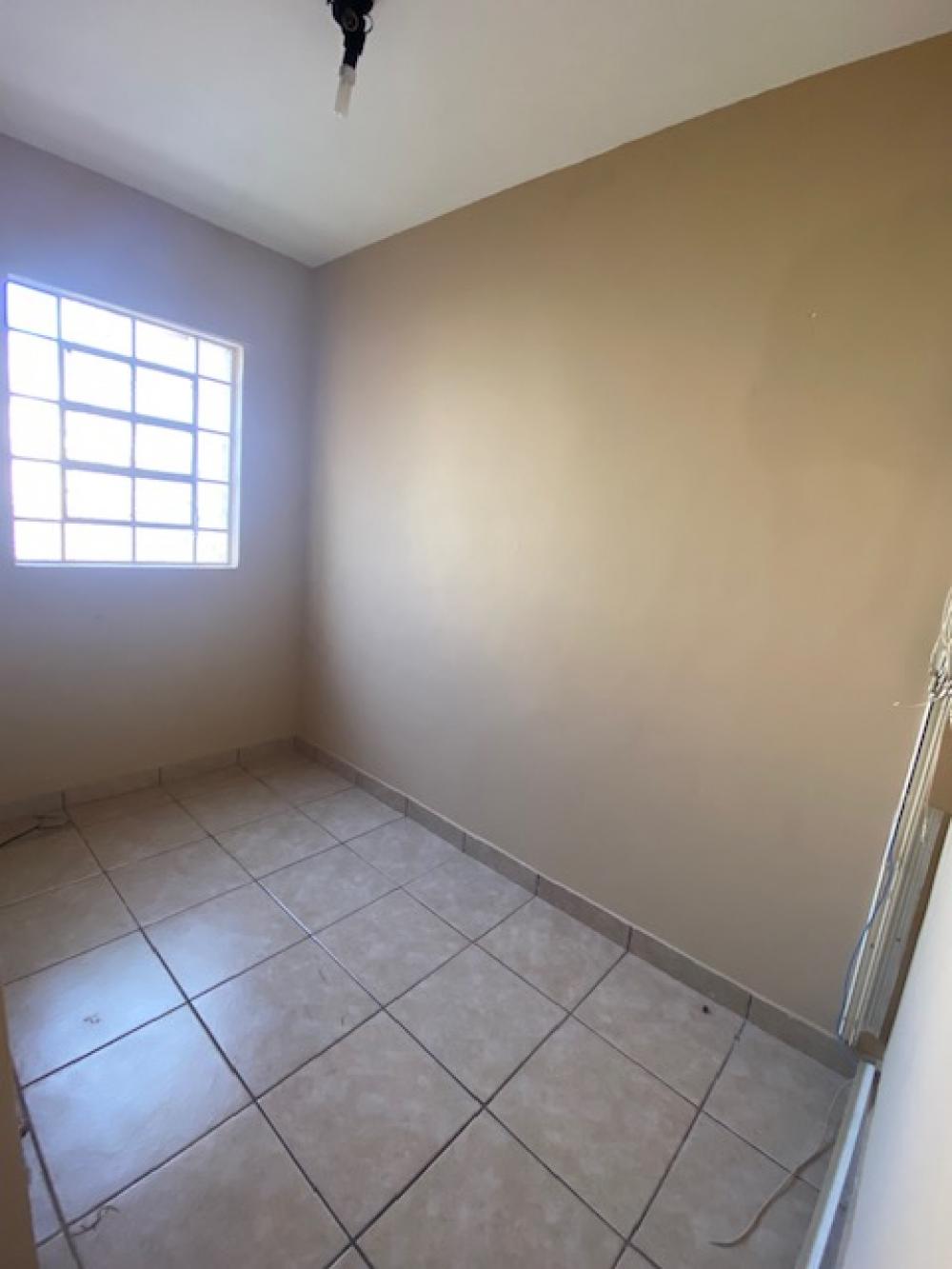 Alugar Comercial / Sal&atilde;o em Ribeir&atilde;o Preto R$ 4.000,00 - Foto 2