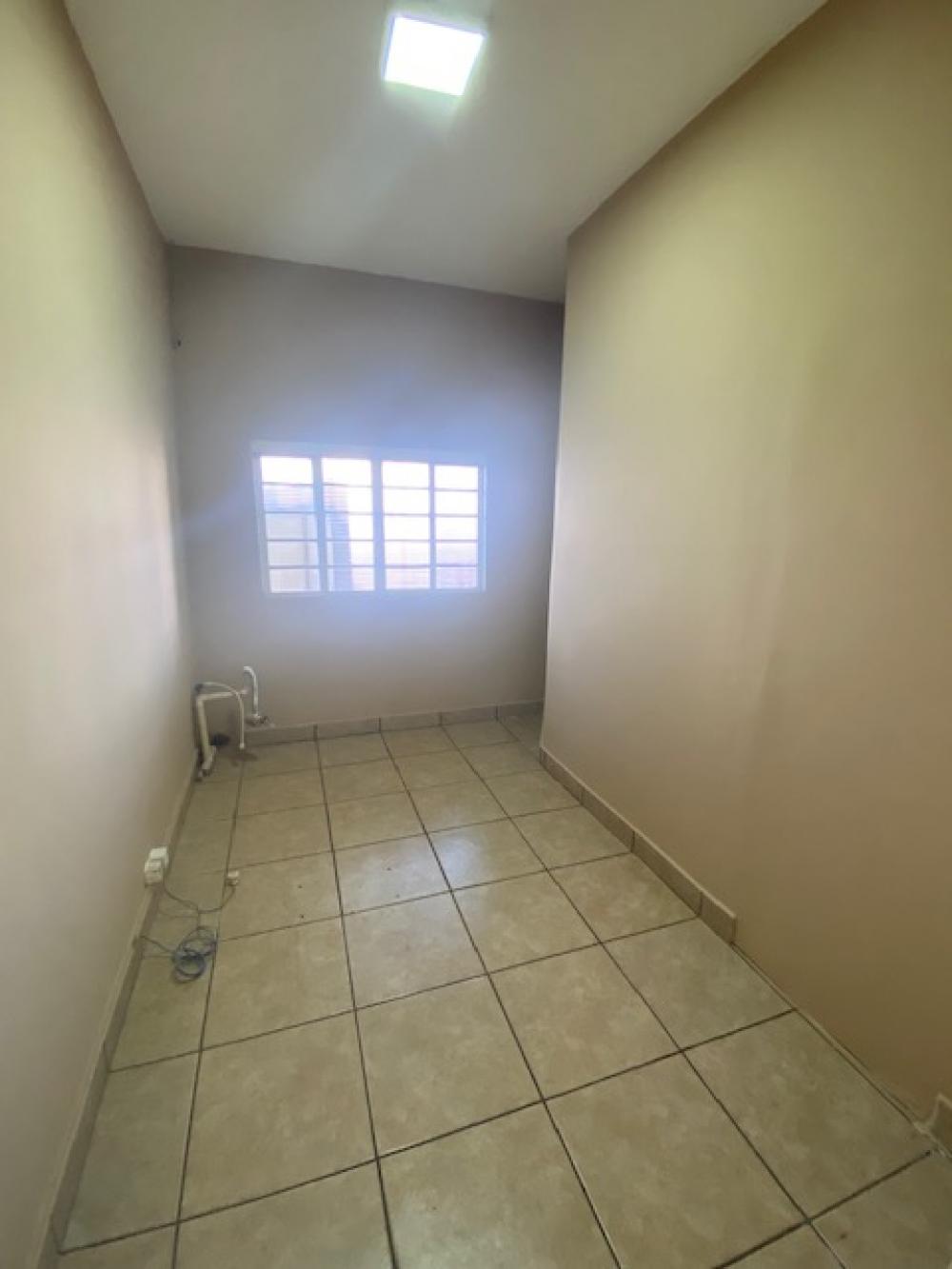 Alugar Comercial / Sal&atilde;o em Ribeir&atilde;o Preto R$ 4.000,00 - Foto 9