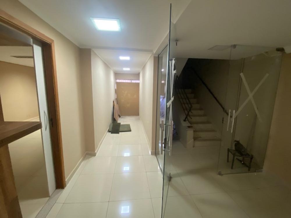 Alugar Comercial / Sal&atilde;o em Ribeir&atilde;o Preto R$ 4.000,00 - Foto 11