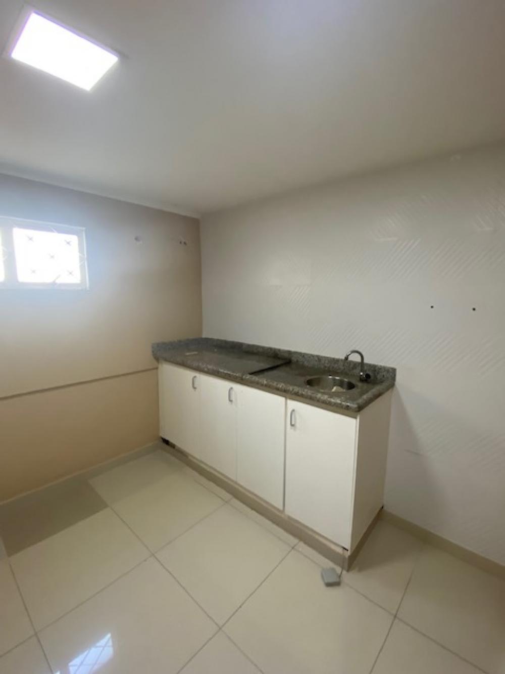 Alugar Comercial / Sal&atilde;o em Ribeir&atilde;o Preto R$ 4.000,00 - Foto 19