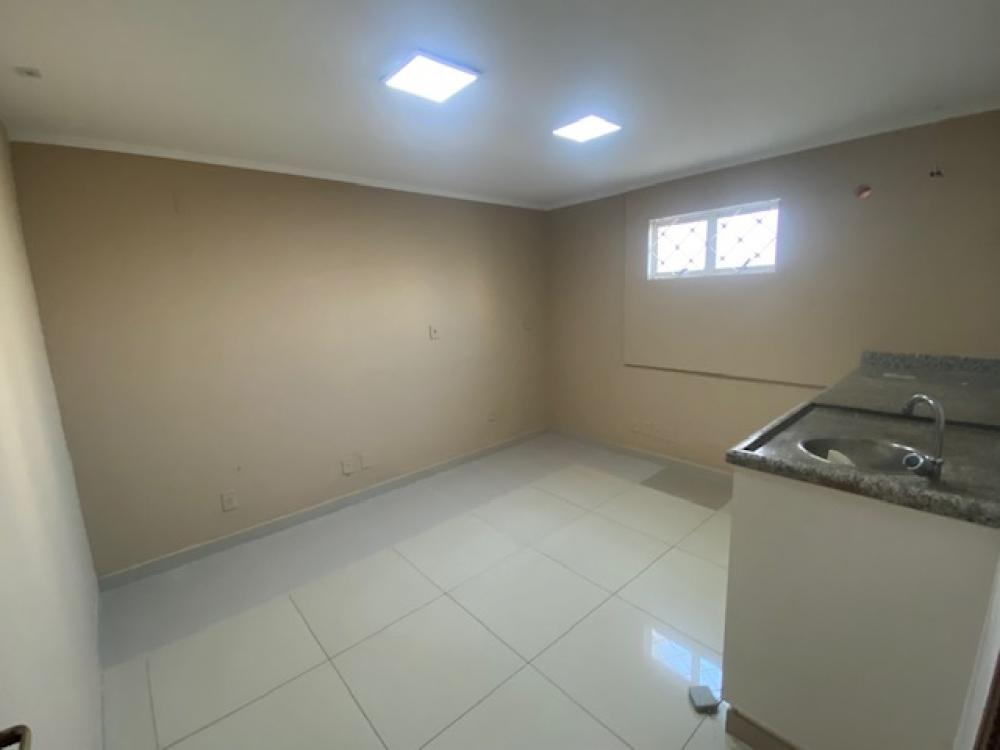 Alugar Comercial / Sal&atilde;o em Ribeir&atilde;o Preto R$ 4.000,00 - Foto 22