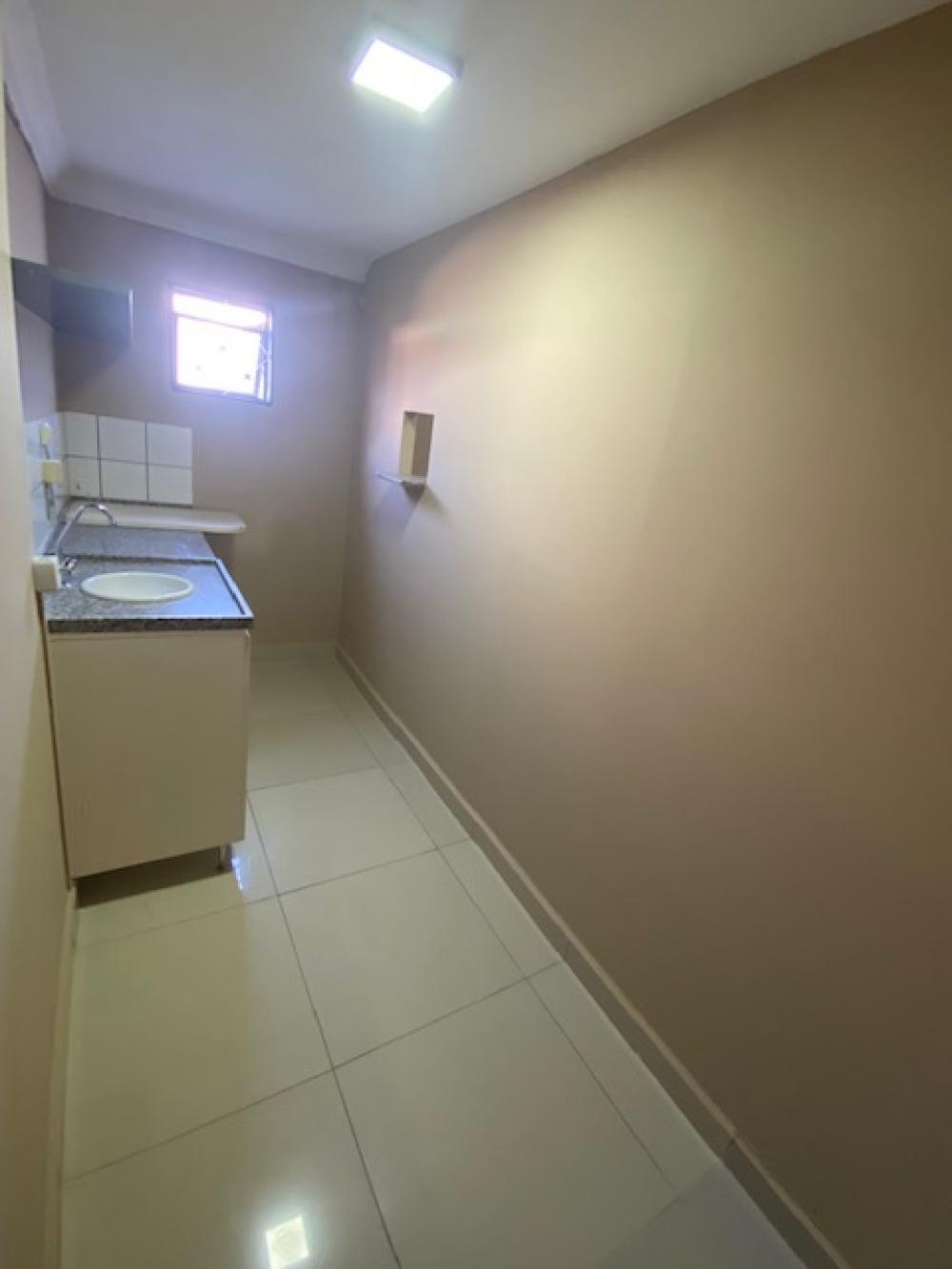 Alugar Comercial / Sal&atilde;o em Ribeir&atilde;o Preto R$ 4.000,00 - Foto 26