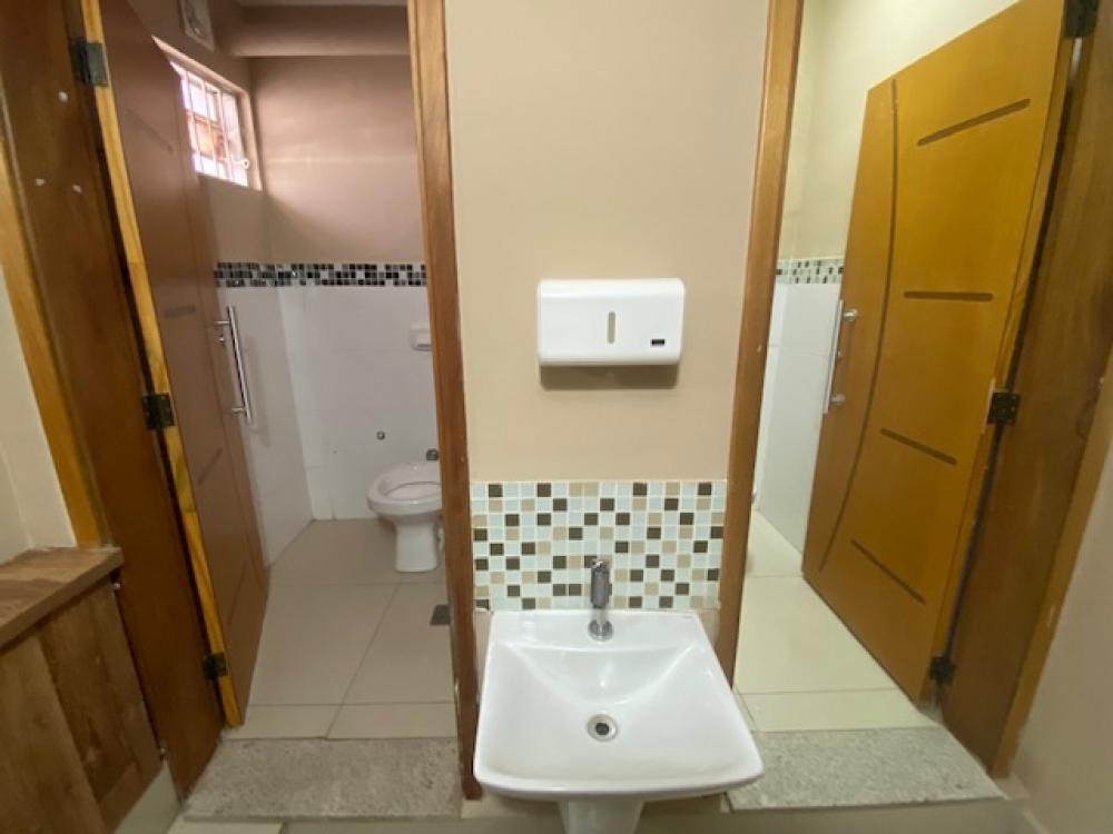 Alugar Comercial / Sal&atilde;o em Ribeir&atilde;o Preto R$ 4.000,00 - Foto 29