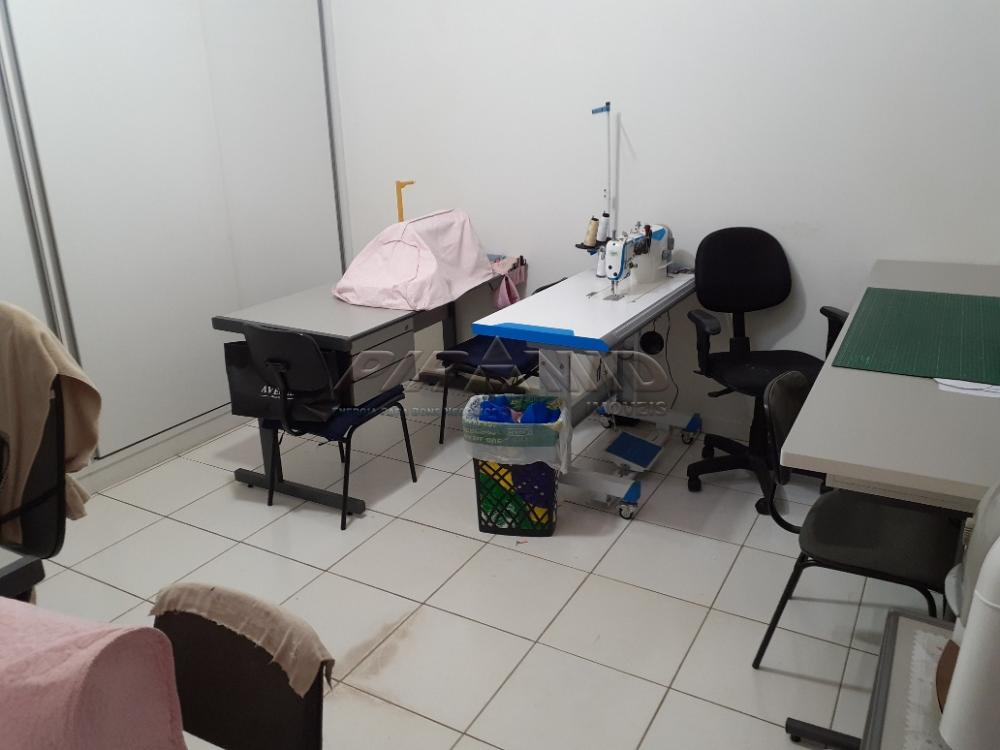 Comprar Casa / Padr&atilde;o em Ribeir&atilde;o Preto R$ 400.000,00 - Foto 13