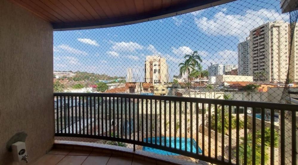 Alugar Apartamento / Padr&atilde;o em Ribeir&atilde;o Preto R$ 1.900,00 - Foto 13
