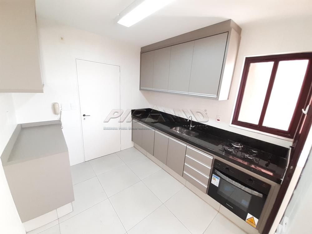 Alugar Apartamento / Padr&atilde;o em Ribeir&atilde;o Preto R$ 1.700,00 - Foto 12
