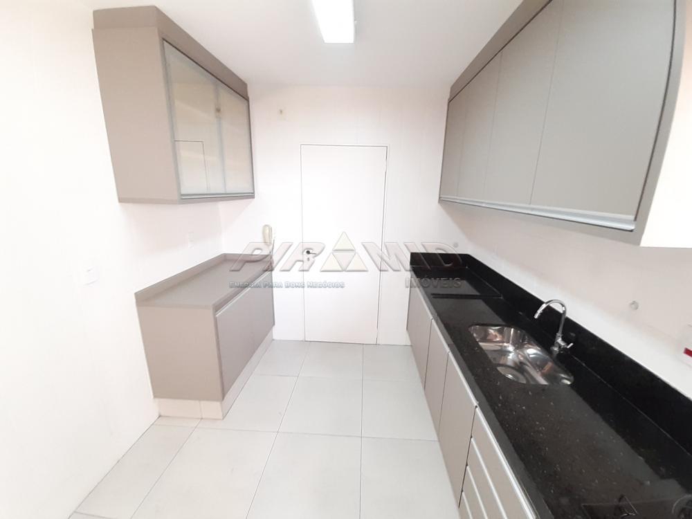 Alugar Apartamento / Padr&atilde;o em Ribeir&atilde;o Preto R$ 1.700,00 - Foto 14