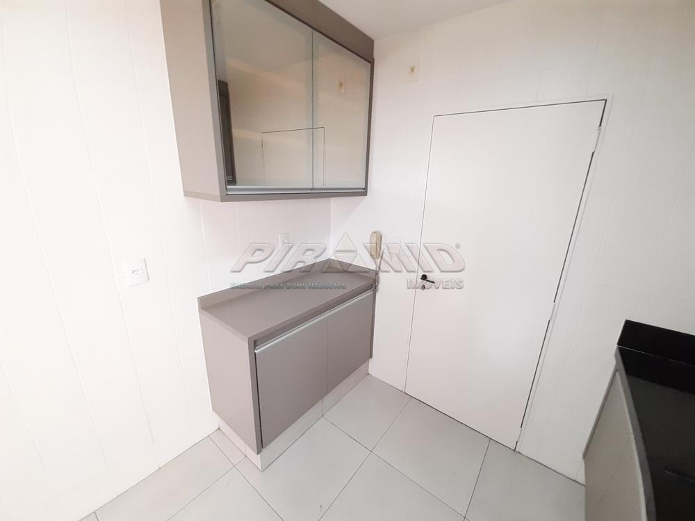 Alugar Apartamento / Padr&atilde;o em Ribeir&atilde;o Preto R$ 1.700,00 - Foto 15