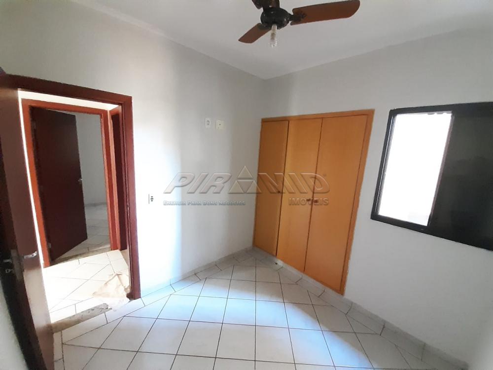 Alugar Apartamento / Padr&atilde;o em Ribeir&atilde;o Preto R$ 1.500,00 - Foto 4