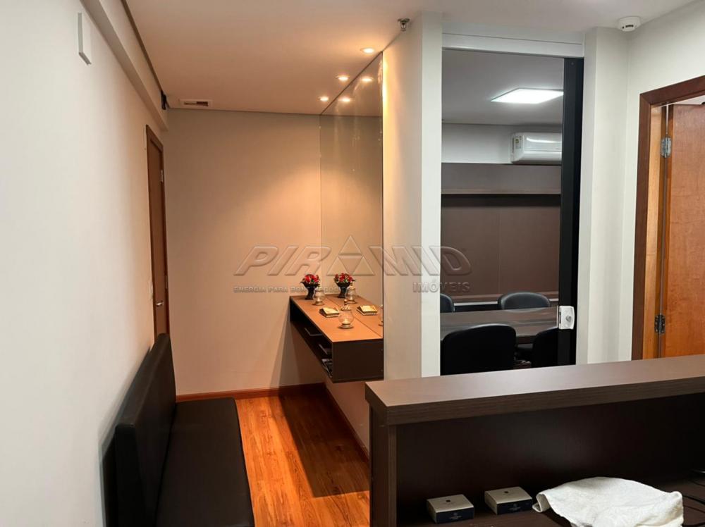 Alugar Comercial / Sala em Ribeir&atilde;o Preto R$ 3.000,00 - Foto 1