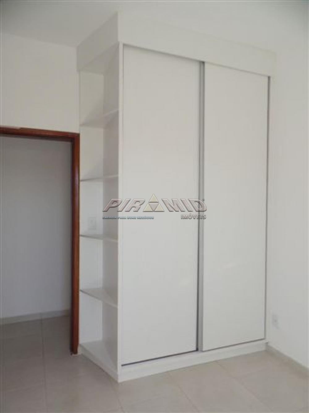 Alugar Apartamento / Padr&atilde;o em Ribeir&atilde;o Preto R$ 1.300,00 - Foto 4