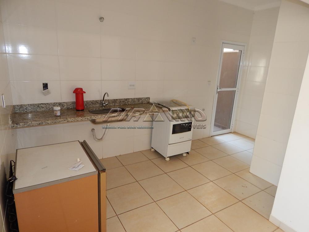 Alugar Apartamento / Padr&atilde;o em Ribeir&atilde;o Preto R$ 1.200,00 - Foto 5