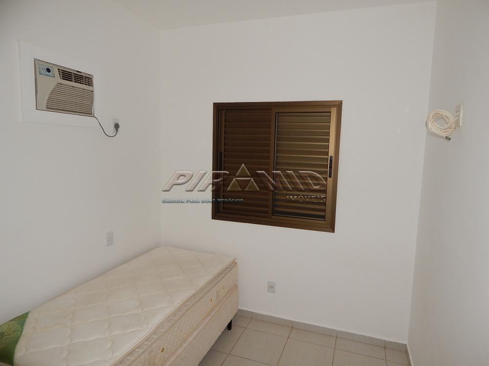 Alugar Apartamento / Padr&atilde;o em Ribeir&atilde;o Preto R$ 1.500,00 - Foto 4