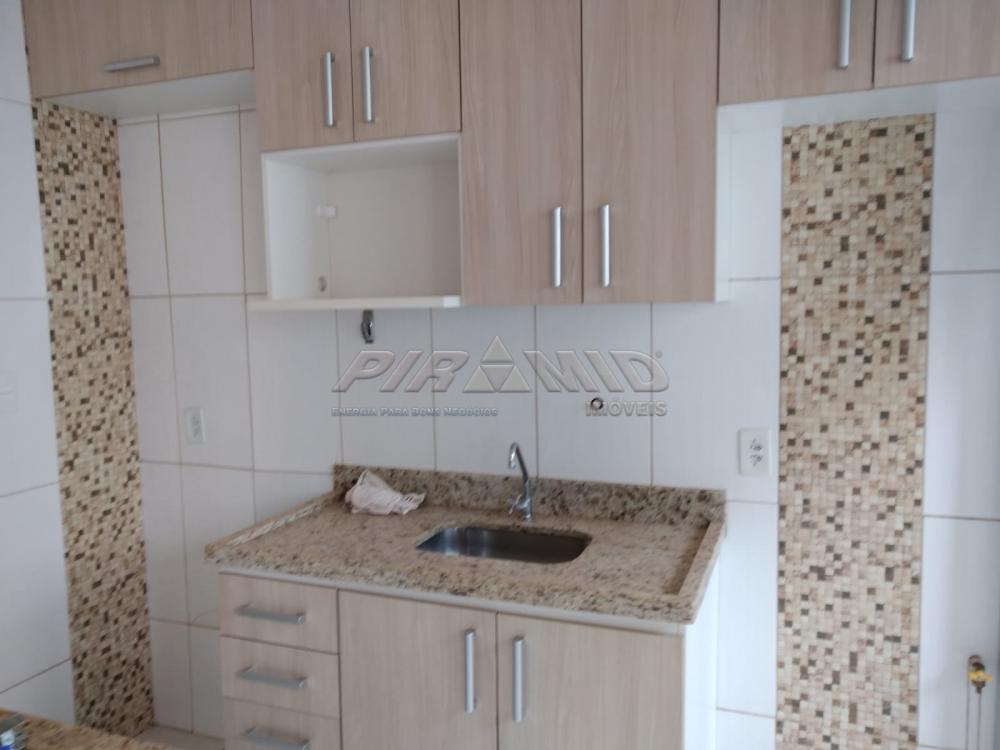 Alugar Apartamento / Padr&atilde;o em Ribeir&atilde;o Preto R$ 880,00 - Foto 13
