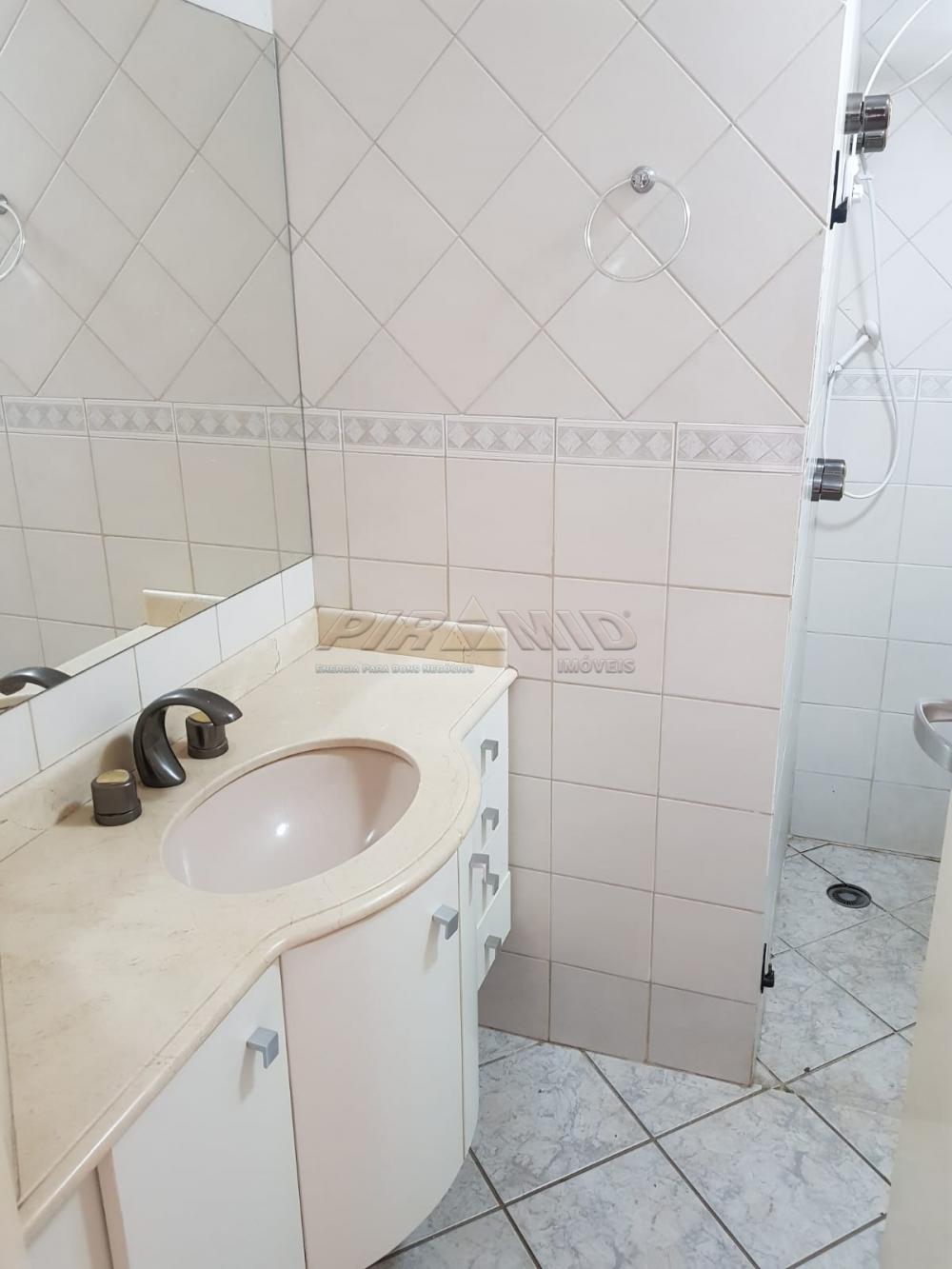 Alugar Apartamento / Padr&atilde;o em Ribeir&atilde;o Preto R$ 1.100,00 - Foto 14