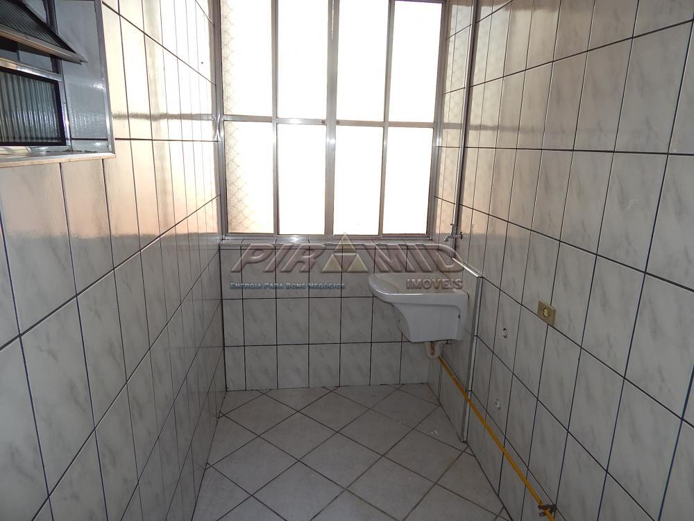 Alugar Apartamento / Padr&atilde;o em Ribeir&atilde;o Preto R$ 1.200,00 - Foto 11