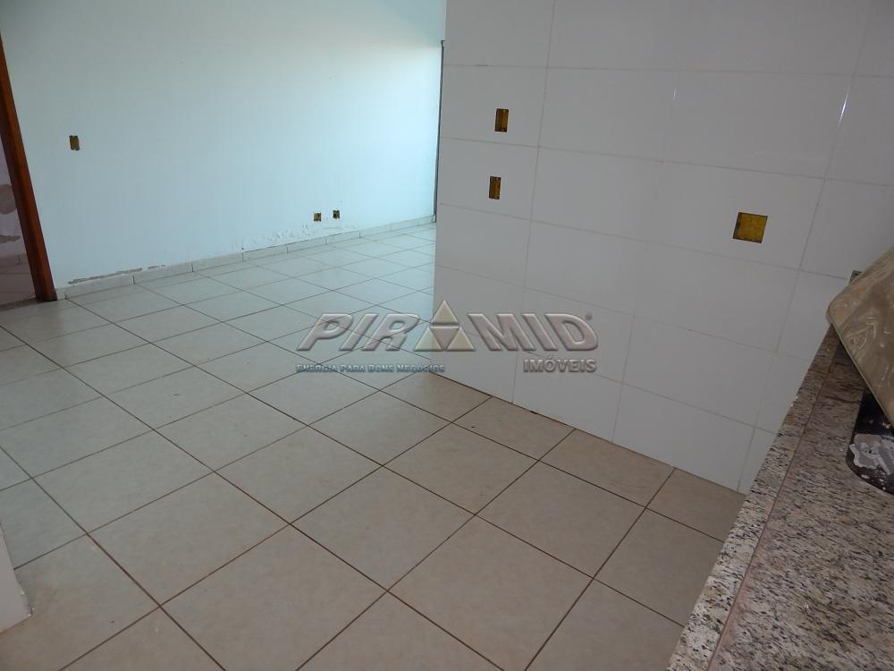 Alugar Apartamento / Padr&atilde;o em Ribeir&atilde;o Preto R$ 1.200,00 - Foto 3