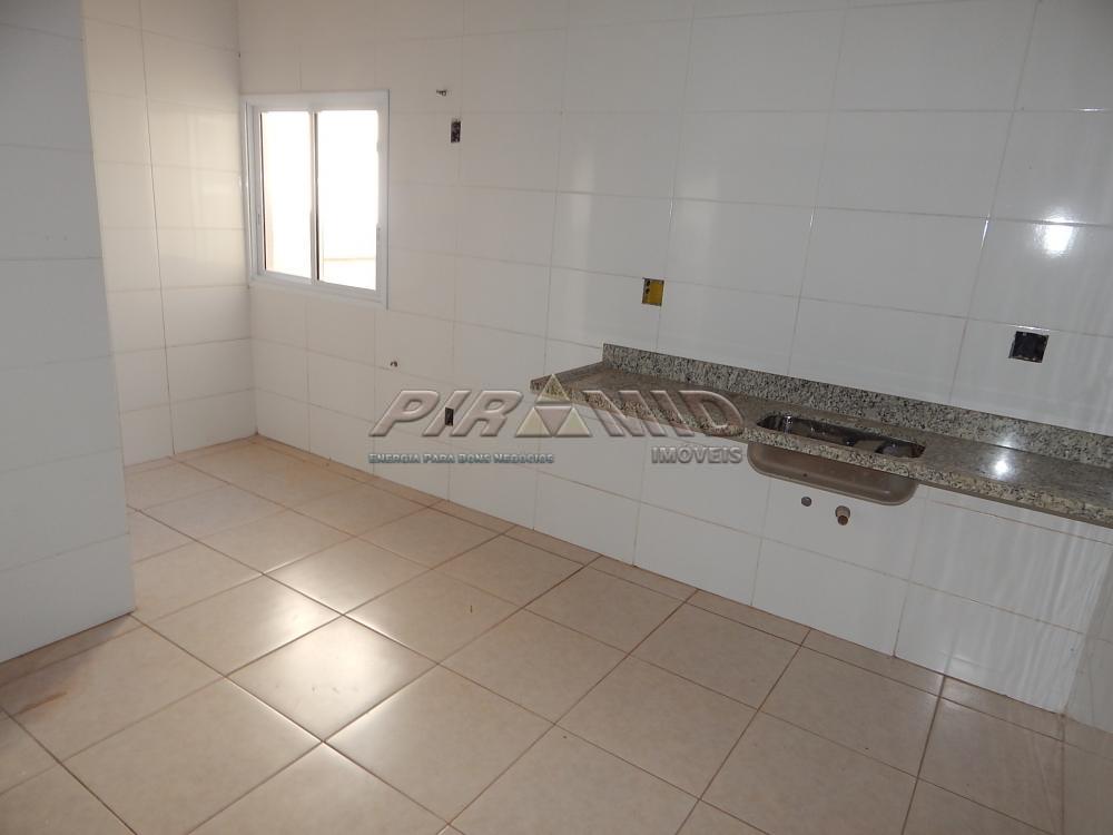 Alugar Apartamento / Padr&atilde;o em Ribeir&atilde;o Preto R$ 1.300,00 - Foto 4