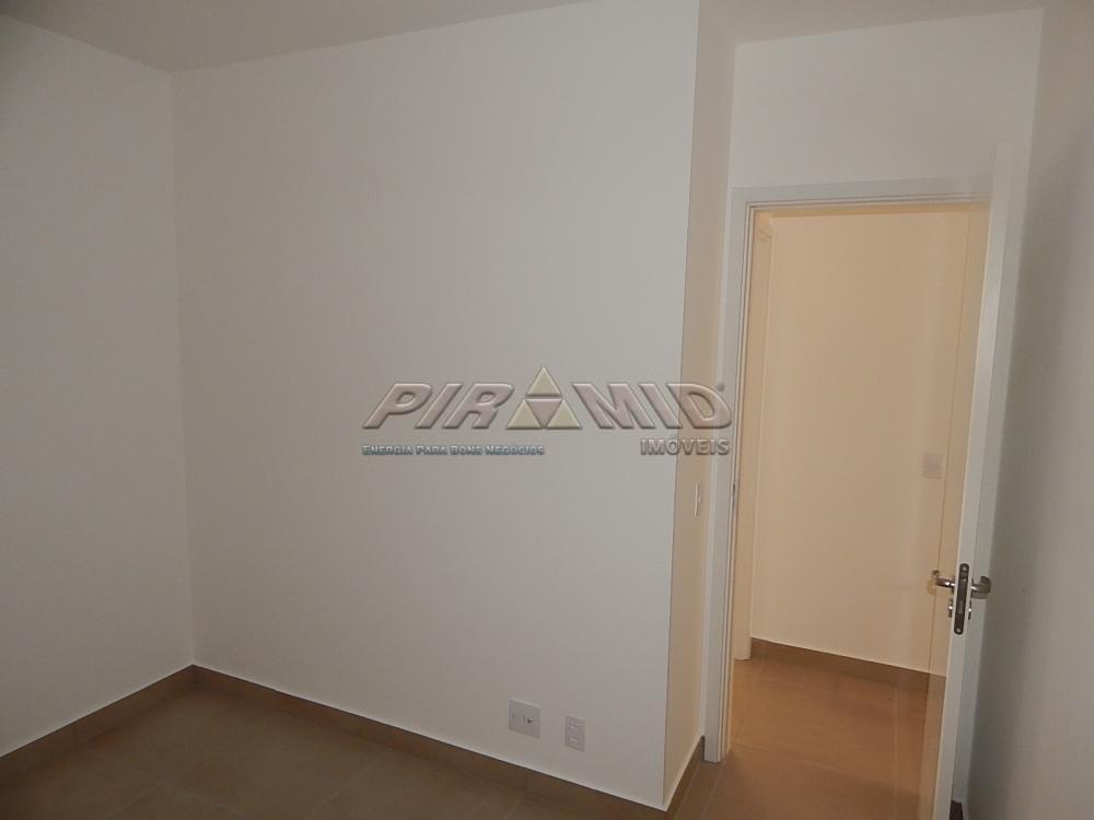 Alugar Apartamento / Padr&atilde;o em Ribeir&atilde;o Preto R$ 1.700,00 - Foto 4