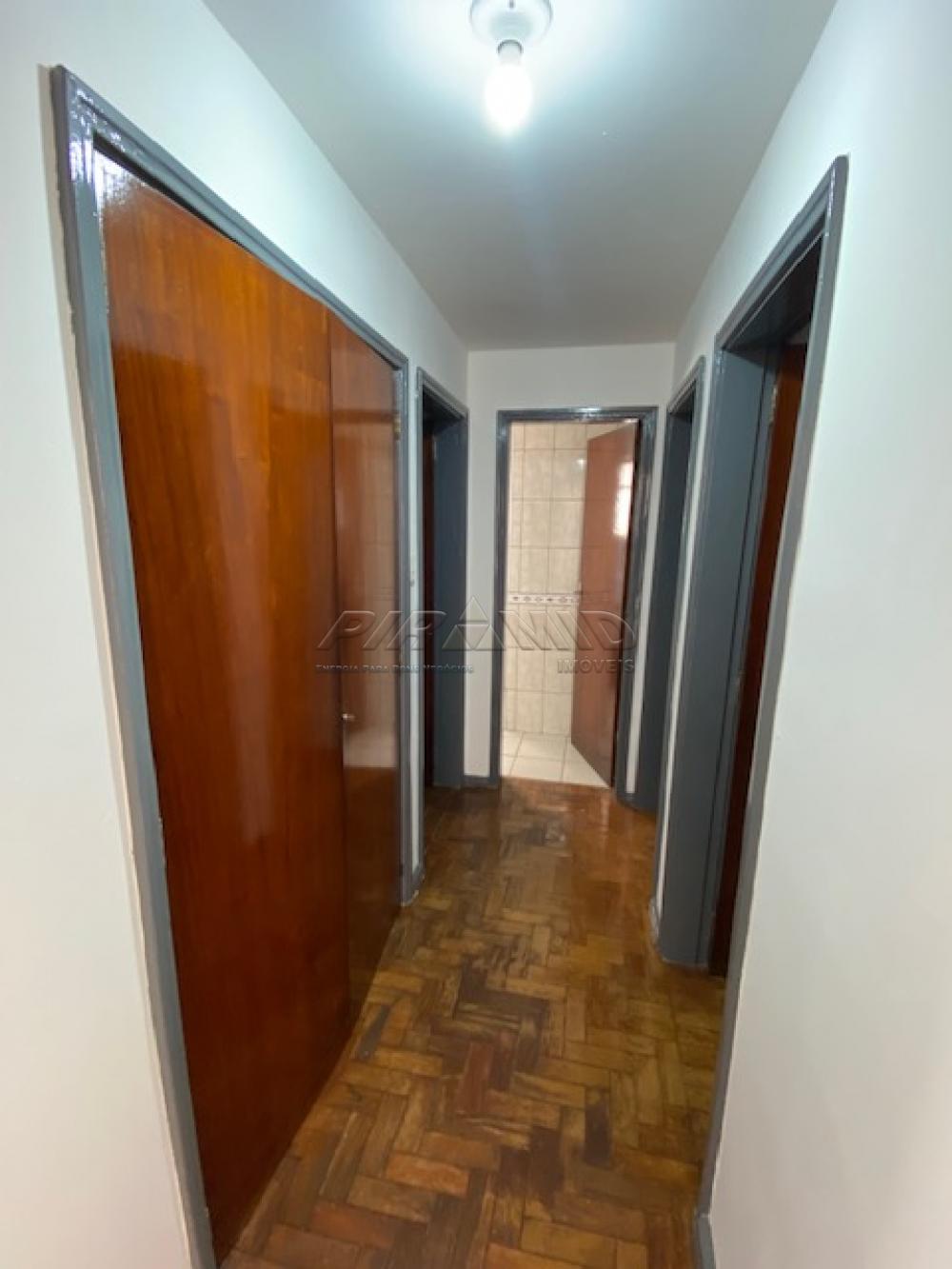 Alugar Apartamento / Padr&atilde;o em Ribeir&atilde;o Preto R$ 1.450,00 - Foto 4