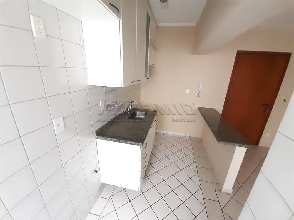 Alugar Apartamento / Padr&atilde;o em Ribeir&atilde;o Preto R$ 1.000,00 - Foto 9