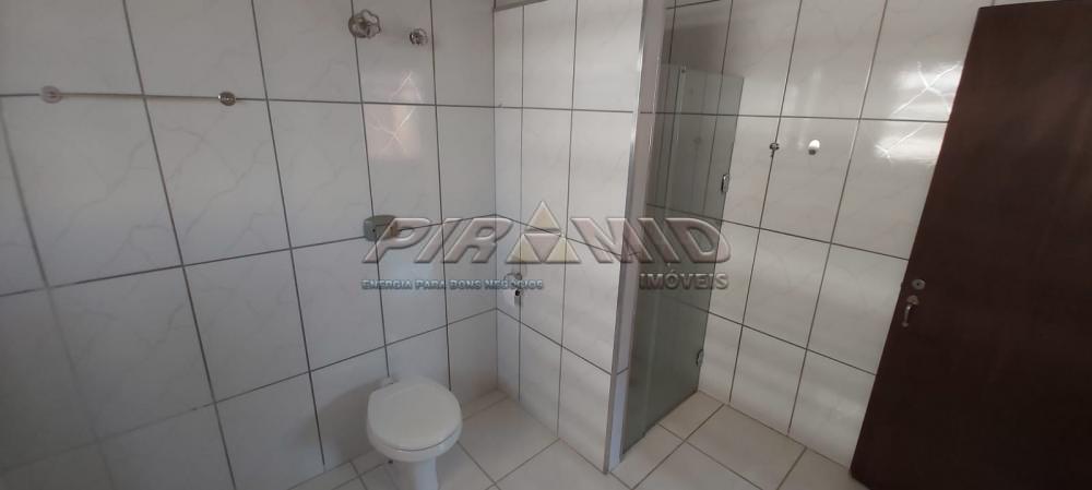 Alugar Apartamento / Padr&atilde;o em Ribeir&atilde;o Preto R$ 1.100,00 - Foto 16