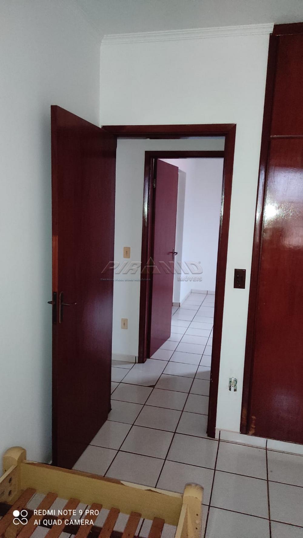 Alugar Apartamento / Padr&atilde;o em Ribeir&atilde;o Preto R$ 800,00 - Foto 5