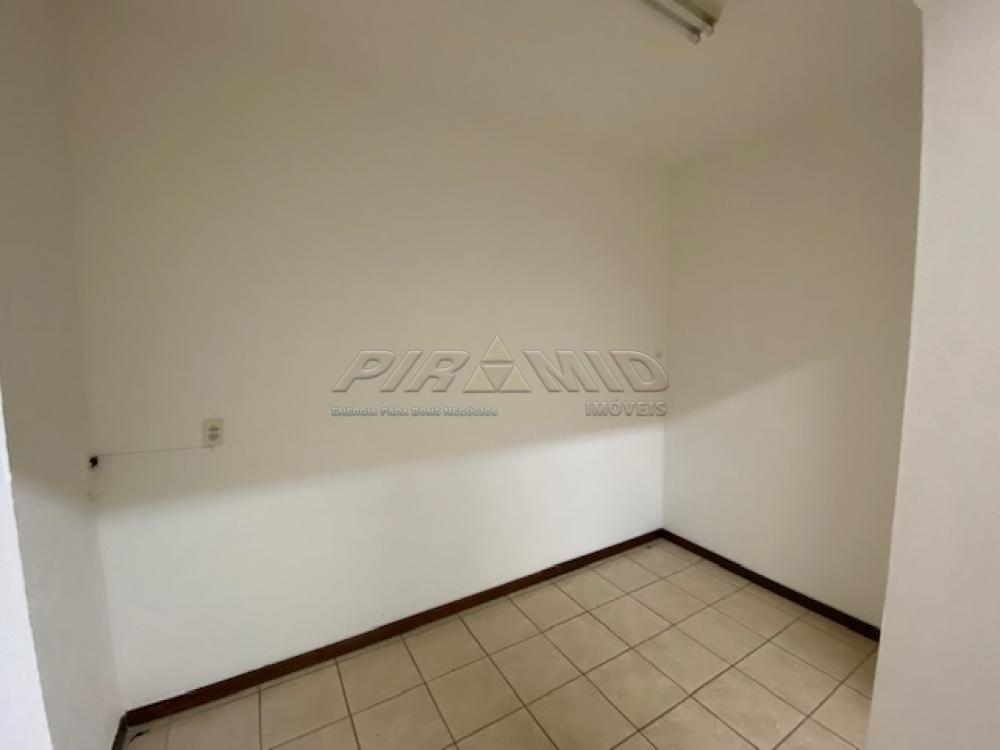 Alugar Comercial / Sala em Ribeir&atilde;o Preto R$ 850,00 - Foto 3